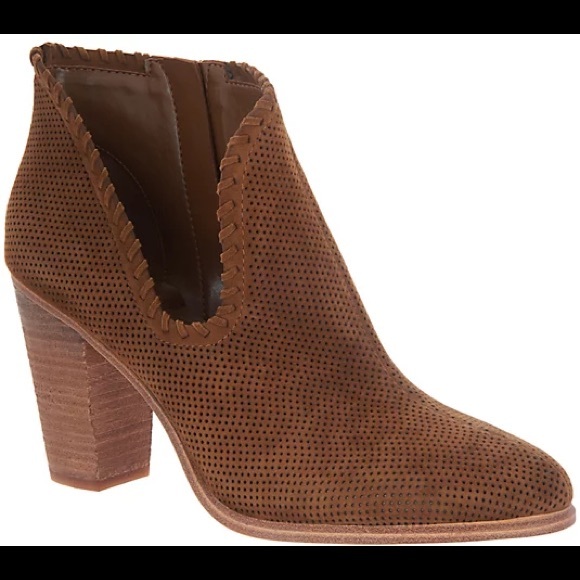 vince camuto fernlee